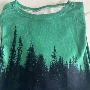Long sleeve shirt, northern light design